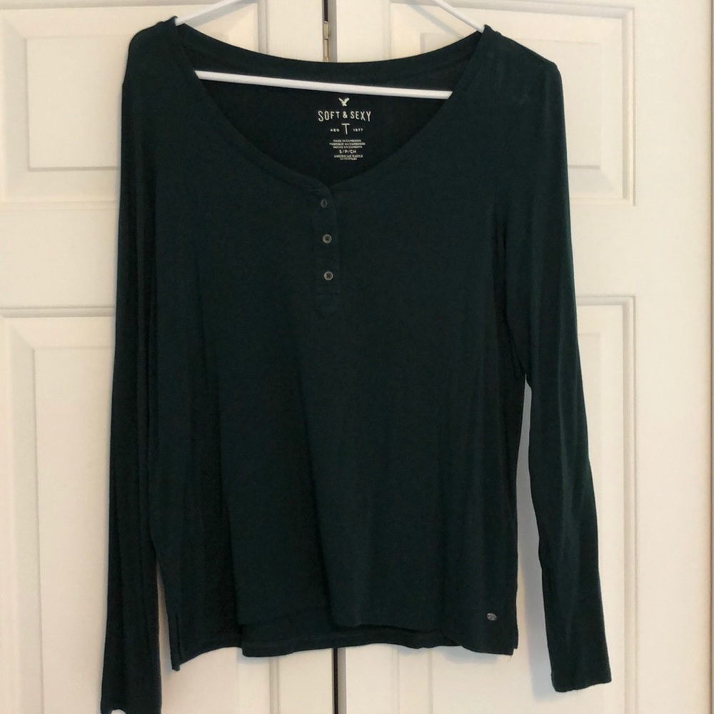American Eagle Long Sleeve Green Top